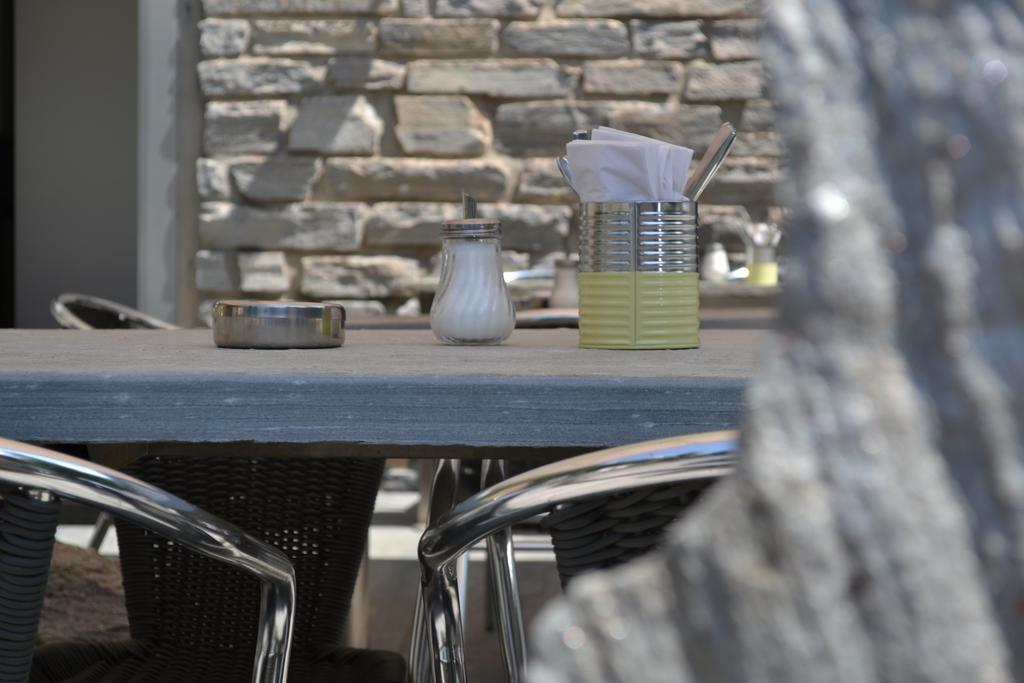 Schnider Bed&Breakfast Und Cafe Vals Bagian luar foto
